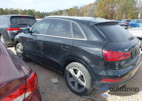 2015 Audi Q3 2.0T Premium Plus z USA, uszkodzony, nr VIN WA1FFCFS9FR007322